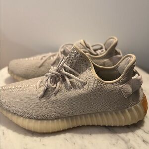 Yeezy 350 Sneakers
